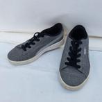 Stoere zilveren sneakers met glitters. Mt 35 Merk Puma, Meisje, ., Schoenen, Ophalen of Verzenden