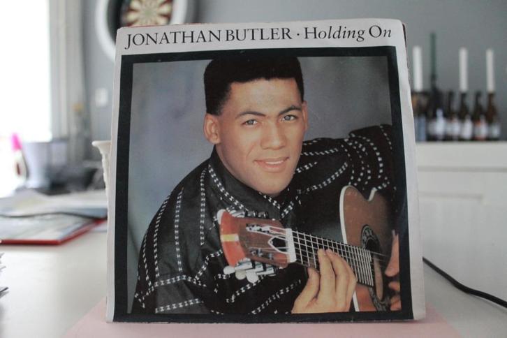 7" Single Jonathan Butler - Holding On / 7th Avenue South, Cd's en Dvd's, Vinyl Singles, Gebruikt, Single, Pop, 7 inch, Ophalen of Verzenden