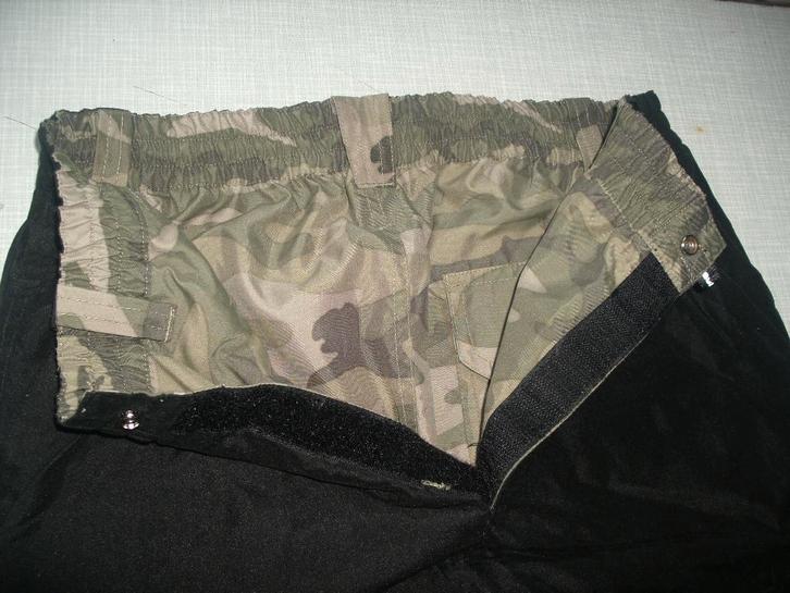 Unisex 2 zijdige broek maat 158, Kinderen en Baby's, Kinderkleding | Maat 158, Zo goed als nieuw, Jongen of Meisje, Broek, Ophalen of Verzenden