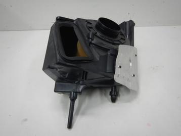 Audi A4 8W 2.0 TFSI Luchtfilterhuis 8W0133837 beschikbaar voor biedingen