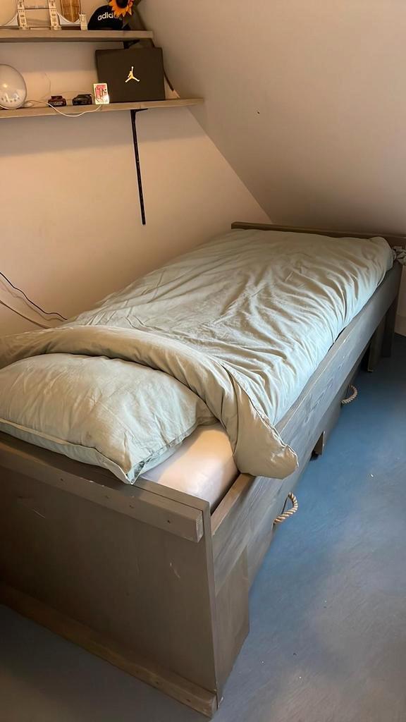 bed met onderschuifbed, opberglades en 2 matrassen, Huis en Inrichting, Slaapkamer | Bedden, Gebruikt, Eenpersoons, 90 cm, 200 cm