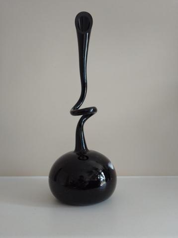 mondgeblazen glassculptuur beschikbaar voor biedingen
