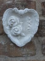 Hart met roosjes wanddecoratie betonnen beeld tuinbeeld, Ophalen of Verzenden, Nieuw
