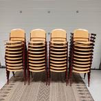 40x stapelstoelen kerkstoelen partij stoelen ( car Katwijk ), Ophalen, Gebruikt, Bruin, Vijf, Zes of meer stoelen