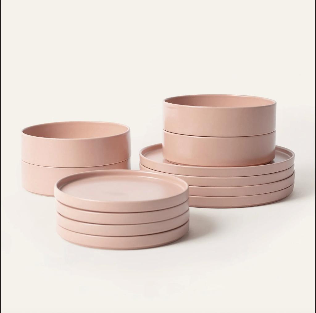 Far and Away servies set rose pink, Overige materialen, Nieuw, Ophalen of Verzenden, Bord(en)