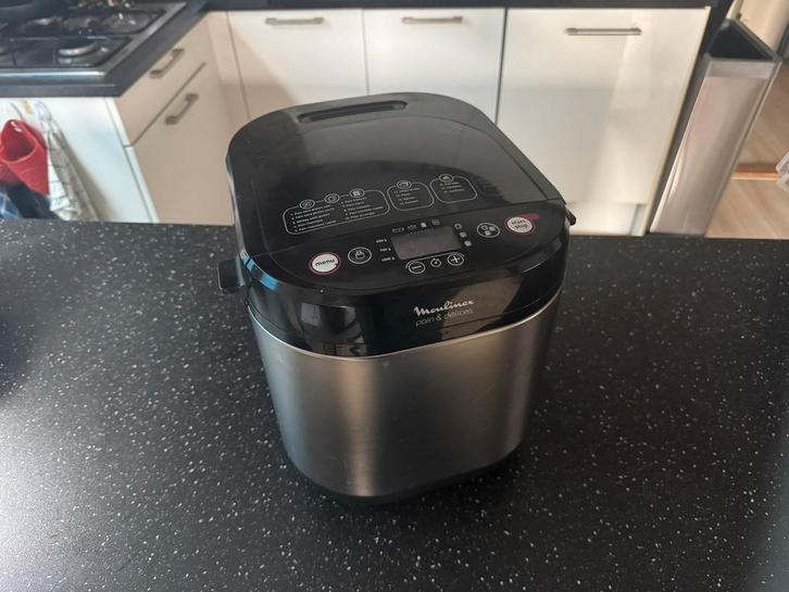 Broodbakmachine Moulinex B13-B, Witgoed en Apparatuur, Broodbakmachines, Zo goed als nieuw, Met timer, 400 tot 800 gram deeg, Meer dan 10 programma's