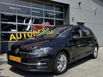 Volkswagen Golf 1.0 TSI Business Edition - Panorama dak I Na, USB, Stof, Gebruikt, Zwart