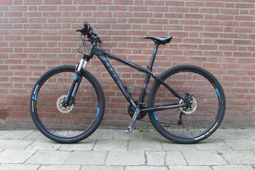 Mooie Cube Analog blauw/zwart 17 inch beschikbaar voor biedingen