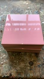 14 vierkante roze wandtegels. 14,9 cm 0,3m2, Doe-het-zelf en Verbouw, Tegels, Zo goed als nieuw, 20 tot 40 cm, Minder dan 5 m²