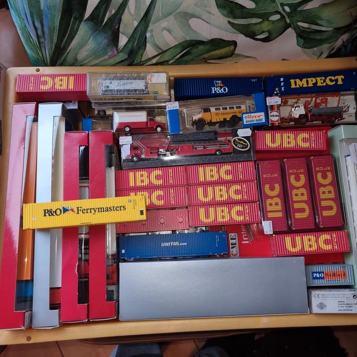 DIVERS CONTAINER WAGONS 1:87-H0, Hobby en Vrije tijd, Modeltreinen | H0, Zo goed als nieuw, Wagon, Gelijkstroom, Overige merken