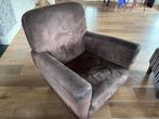 Luxe stoel montel suede met krukje, Huis en Inrichting, Ophalen, Gebruikt, 75 tot 100 cm