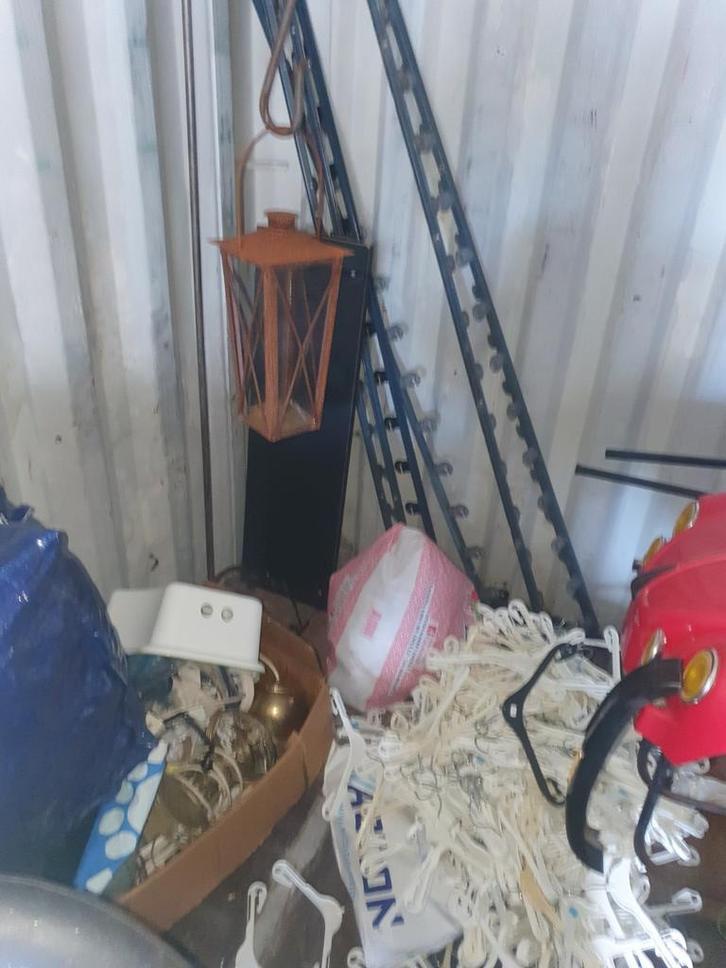 Zeecontainer vol spullen vanalles wat Rommelmarkt kringloop, Diversen, Rommelmarktspullen, Zo goed als nieuw, Ophalen of Verzenden