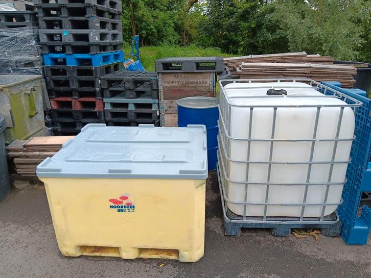 IBC vaten te koop, Tuin en Terras, Regentonnen, Zo goed als nieuw, Kunststof, 150 liter of meer, Ophalen of Verzenden