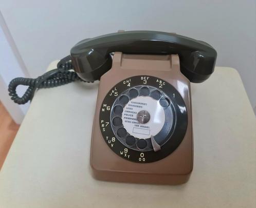 Socotel s63 vaste telefoon nostalgisch design beige groen, Telecommunicatie, Vaste telefoons | Niet Draadloos, Gebruikt, Met draaischijf