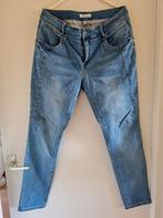 Spijkerbroek Red Button maat 44 mom jeans, Kleding | Dames, Spijkerbroeken en Jeans, Blauw, Ophalen of Verzenden, Zo goed als nieuw