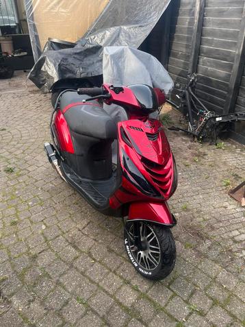 Zip 80cc veel malossi beschikbaar voor biedingen