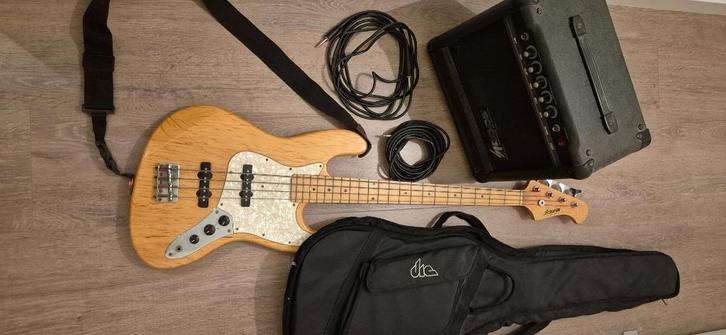 Adonis basgitaar en versterker set, Muziek en Instrumenten, Snaarinstrumenten | Gitaren | Bas, Gebruikt, Elektrisch, 5-snarig