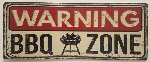 Warning BBQ Zone barbecue reclamebord van metaal wandbord, Huis en Inrichting, Woonaccessoires | Tekstborden en Spreuken, Nieuw
