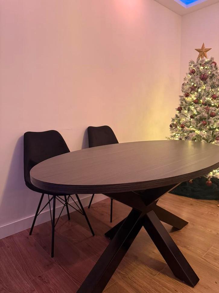 Eetkamerset met 4 eetkamerstoelen, Huis en Inrichting, Tafels | Eettafels, Zo goed als nieuw, 50 tot 100 cm, 150 tot 200 cm, Ovaal