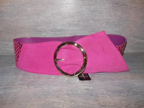 Mooie brede fuchsia leren/suède tailleriem met dierenprint, Kleding | Dames, Riemen en Ceinturen, Nieuw, Tailleriem, 5 cm of meer