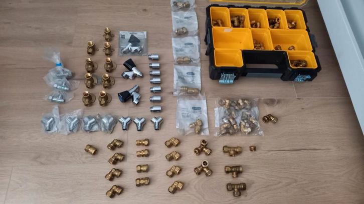 Koper / Messing Knel Koppelingen & Kranen - Diverse Maten, Doe-het-zelf en Verbouw, Sanitair, Kraan, Koper, Ophalen of Verzenden