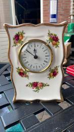 Royal Albert old country roses klok, Antiek en Kunst, Ophalen of Verzenden