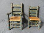 Paar miniatuur stoeltjes, beschilderd Friese stijl ca. 1950, Antiek en Kunst, Curiosa en Brocante, Ophalen of Verzenden
