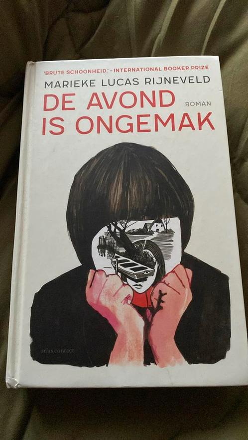 Marieke Lucas Rijneveld - De avond is ongemak, Boeken, Literatuur, Zo goed als nieuw, Nederland, Ophalen of Verzenden