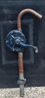 Olieafzuigpomp. KS-32. Ca '40/'60. Gietijzer., Ophalen