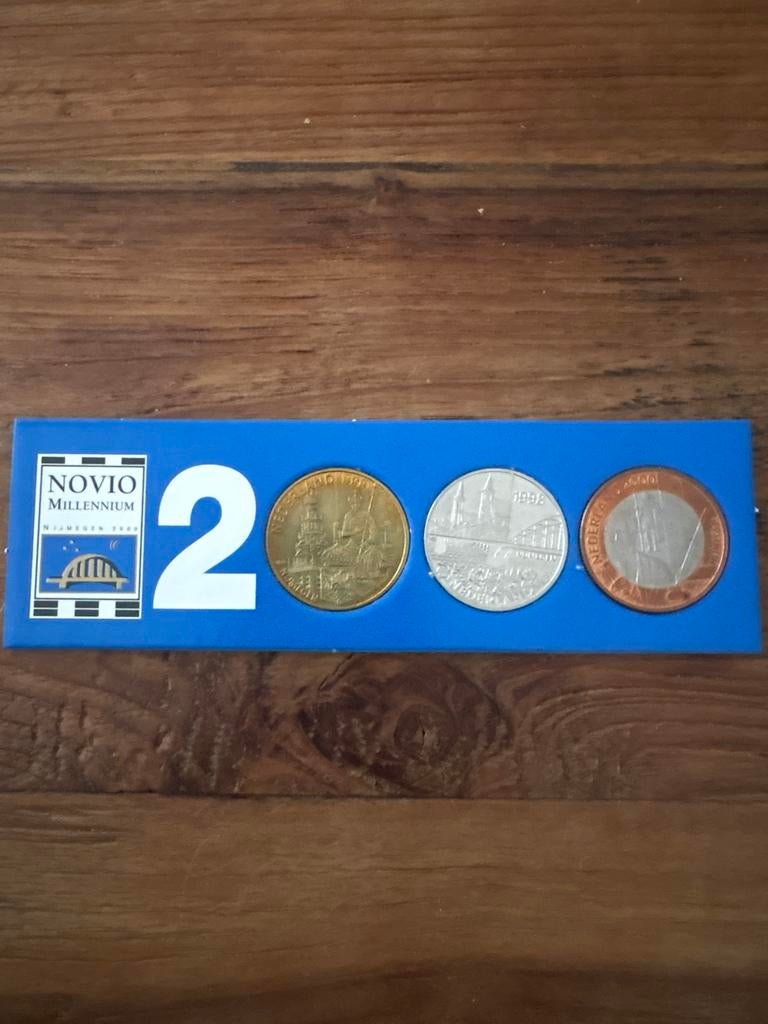 2000 Jaar Nijmegen - 3 x 5 Gulden, Verzenden, Koningin Beatrix, 5 gulden, Setje