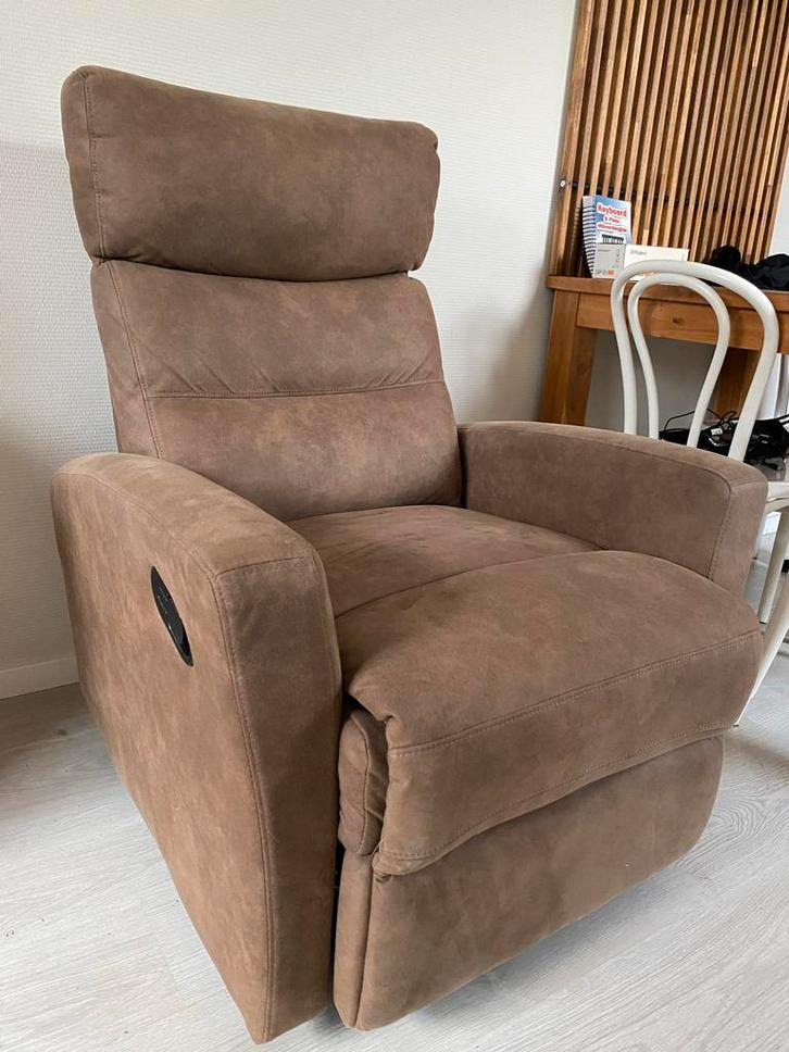 Relaxfauteuil - lichtbruin - van Leenbakker!, Huis en Inrichting, Fauteuils, Zo goed als nieuw, Stof, 75 tot 100 cm, Ophalen