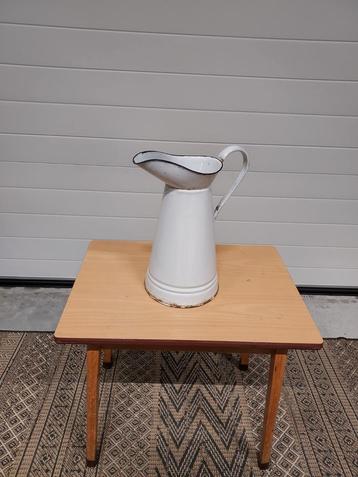 Diverse Emaille Collectie: Schenkkan, Emmer, Schalen beschikbaar voor biedingen