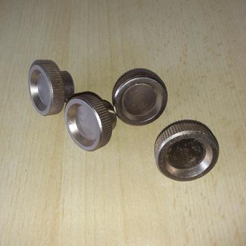 Knopcilinder knop beschikbaar voor biedingen