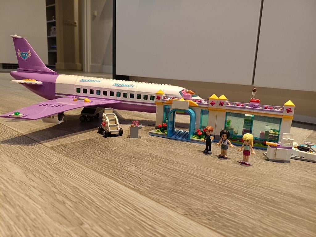 Lego Friends Heartlake vliegveld, Ophalen of Verzenden, Gebruikt