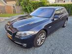 BMW 5-Serie 535D 313pk High Exec Touring Panorama HUD Leder, Auto's, Automaat, Euro 5, 2993 cc, 2000 kg