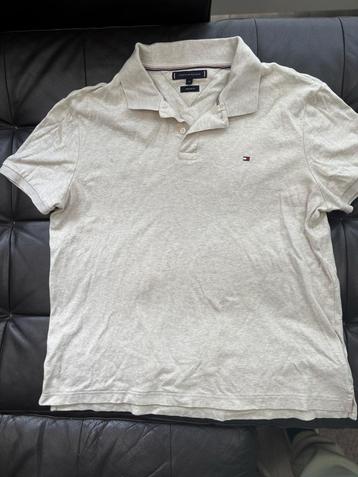 Tommy Hilfiger t shirt XL (valt als L) beschikbaar voor biedingen