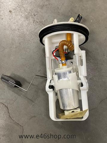 Brandstofpomp BMW E46 alle benzine modellen  beschikbaar voor biedingen