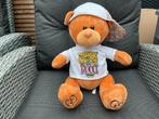 Nieuwe zgan grote beer teddybeer met shirt en pet 30/35cm, Verzamelen, Beren en Cherished Teddies, Ophalen, Nieuw, Stoffen beer