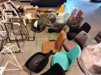 Grote partij eetstoelen, losse zittingen en onderstellen, Huis en Inrichting, Stoelen, Ophalen, Nieuw, Metaal, Vijf, Zes of meer stoelen