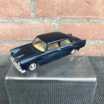1:43 KDN ALFA ROMEO 2000 BERLINA beschikbaar voor biedingen