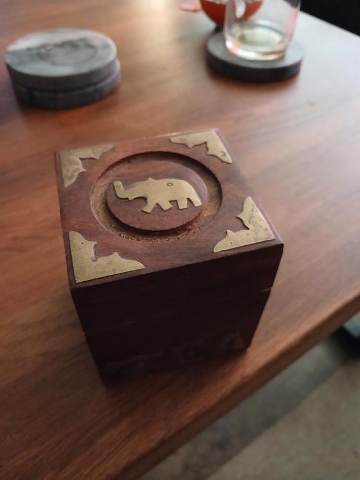 Houten theedoosje met olifant, Huis en Inrichting, Woonaccessoires | Kisten, Gebruikt, Minder dan 50 cm, Minder dan 50 cm, Minder dan 50 cm