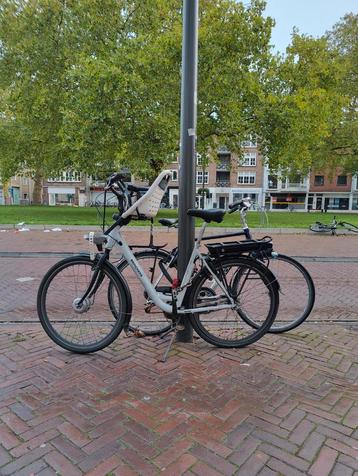 Brinckers Bordeaux F3 elektrische moederfiets beschikbaar voor biedingen