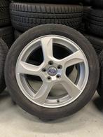 17 inch Originele Volvo Winterset "Balder" Nokian V70 S80, Auto-onderdelen, Banden en Velgen, Ophalen, 4153RD, Info.nl@volvo.com