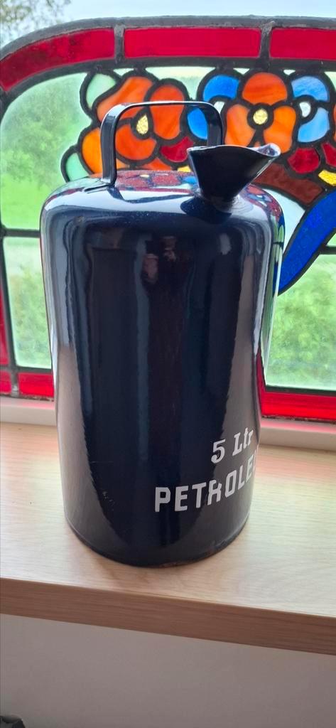 Petroleum kan XXL, Antiek en Kunst, Antiek | Emaille, Ophalen of Verzenden