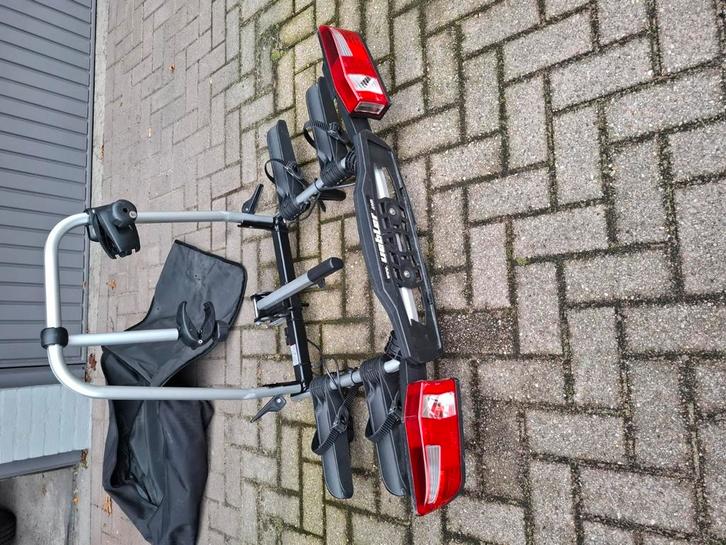 Fietsendrager voor 2 fietsen, Auto diversen, Fietsendragers, Zo goed als nieuw, Trekhaakdrager, 2 fietsen, Ophalen of Verzenden