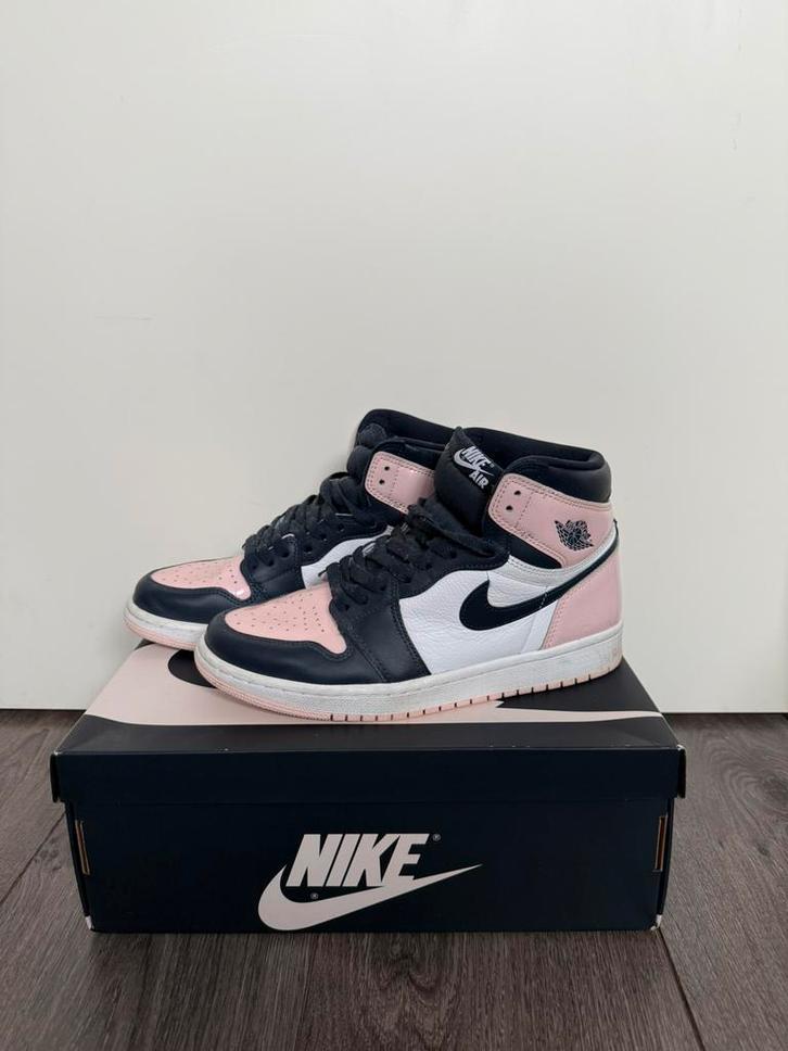 Air Jordan 1 High OG ‘Atmosphere’ (Bubblegum), Kleding | Dames, Schoenen, Zo goed als nieuw, Sneakers of Gympen, Overige kleuren