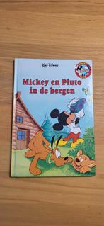 Mickey en Pluto in de Bergen - Disney Club, Boeken, Ophalen of Verzenden, Gelezen, Walt Disney, Sprookjes