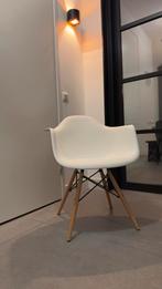 Witte Stoel - Vitra Look, Huis en Inrichting, Stoelen, Gebruikt, Wit, Ophalen of Verzenden, Eén