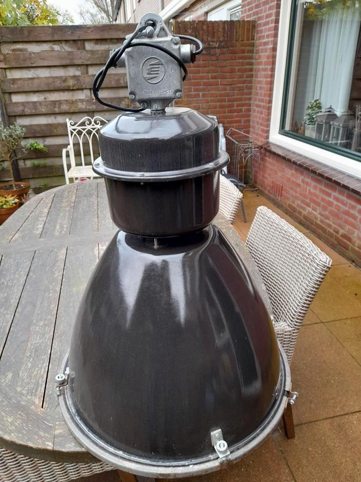 schitterende robuuste orginele  industrieele fabriekslamp, Huis en Inrichting, Lampen | Hanglampen, Gebruikt, 75 cm of meer, Ophalen of Verzenden