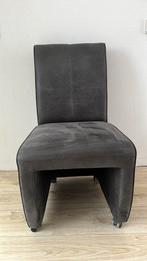 2 Comfortabele eetkamerstoelen met wielen, Huis en Inrichting, Stoelen, Ophalen, Gebruikt, Twee, Stof